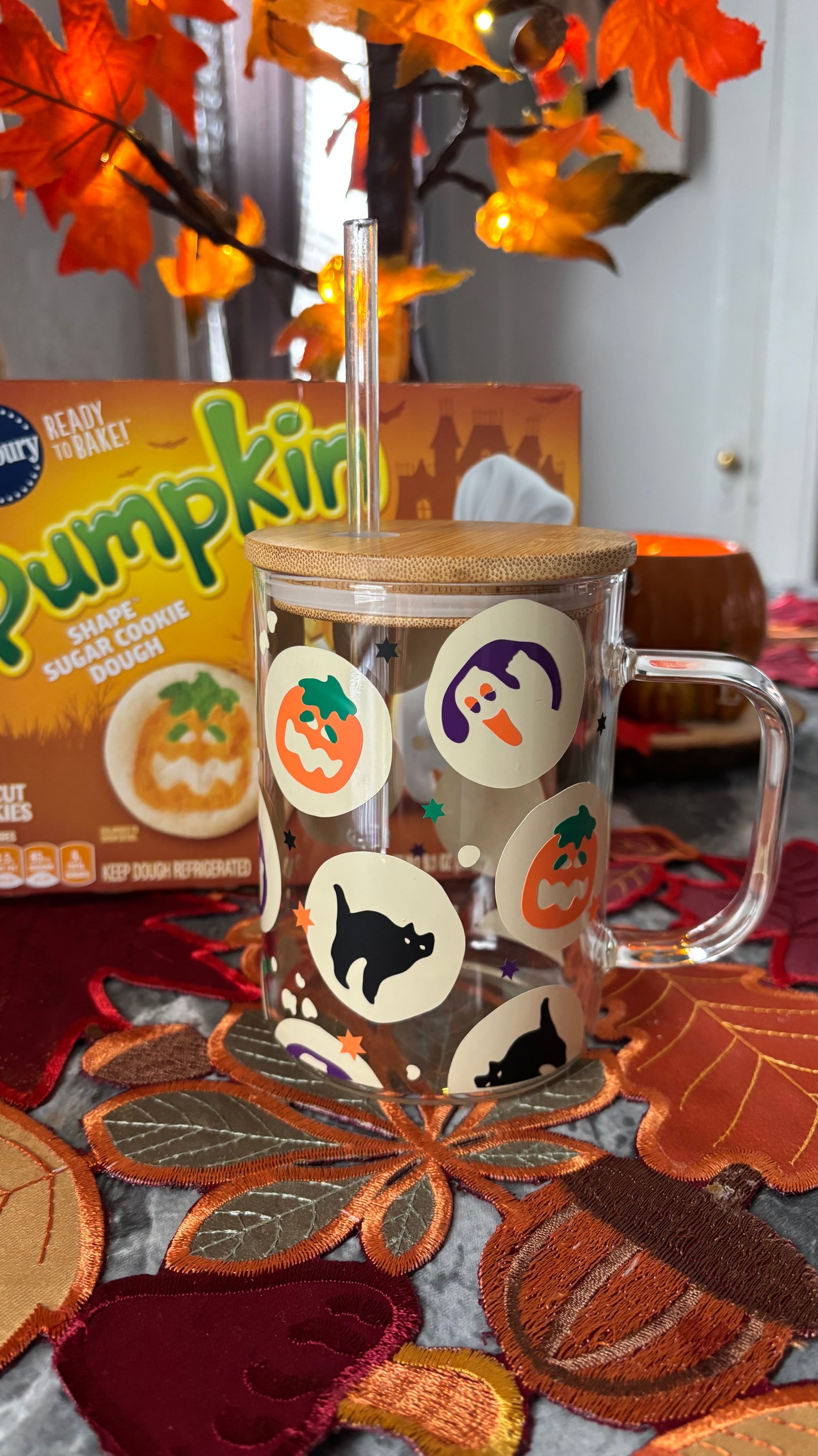 Halloween cookies glass mug