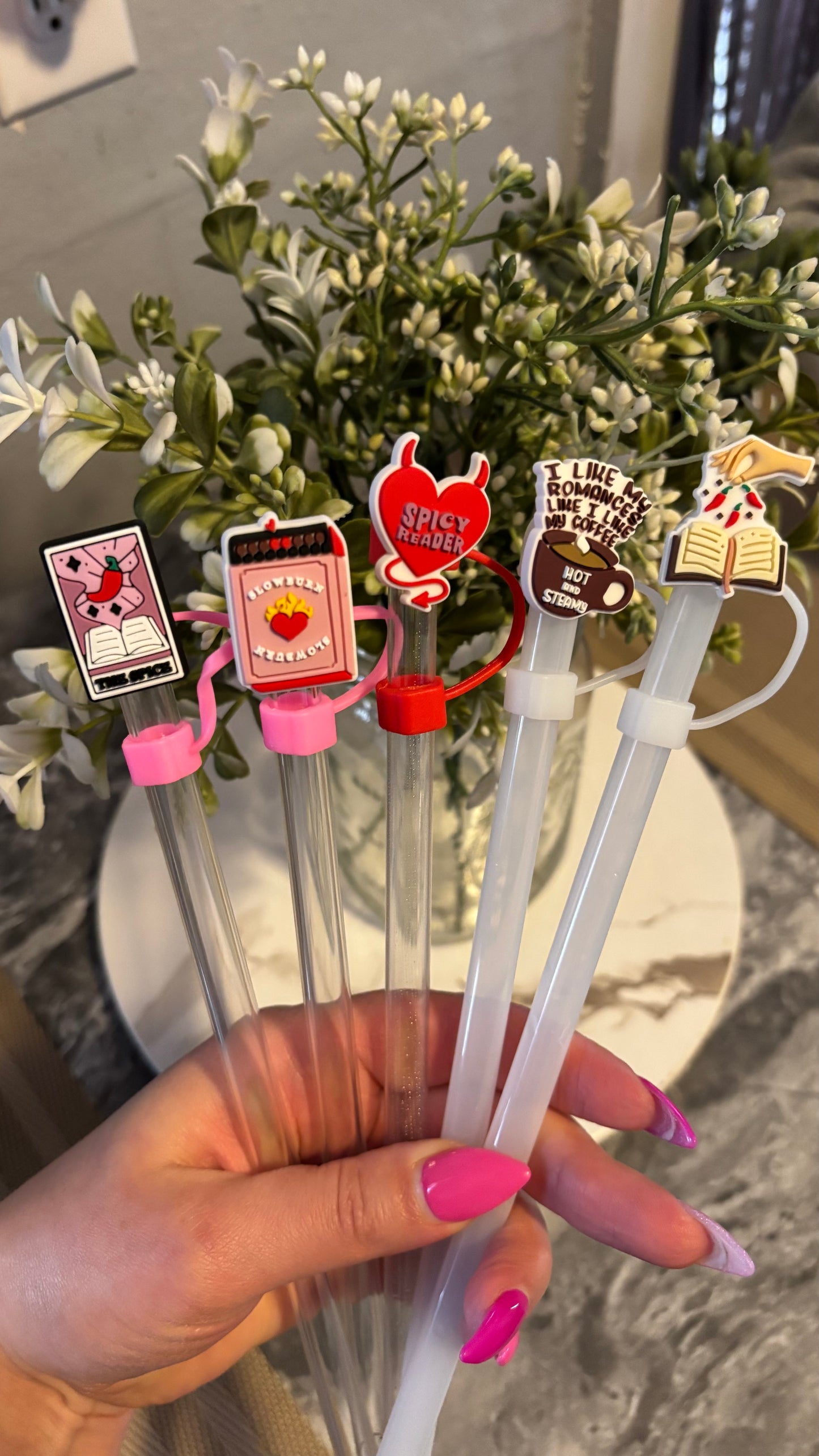 Spicy bookish straw topper