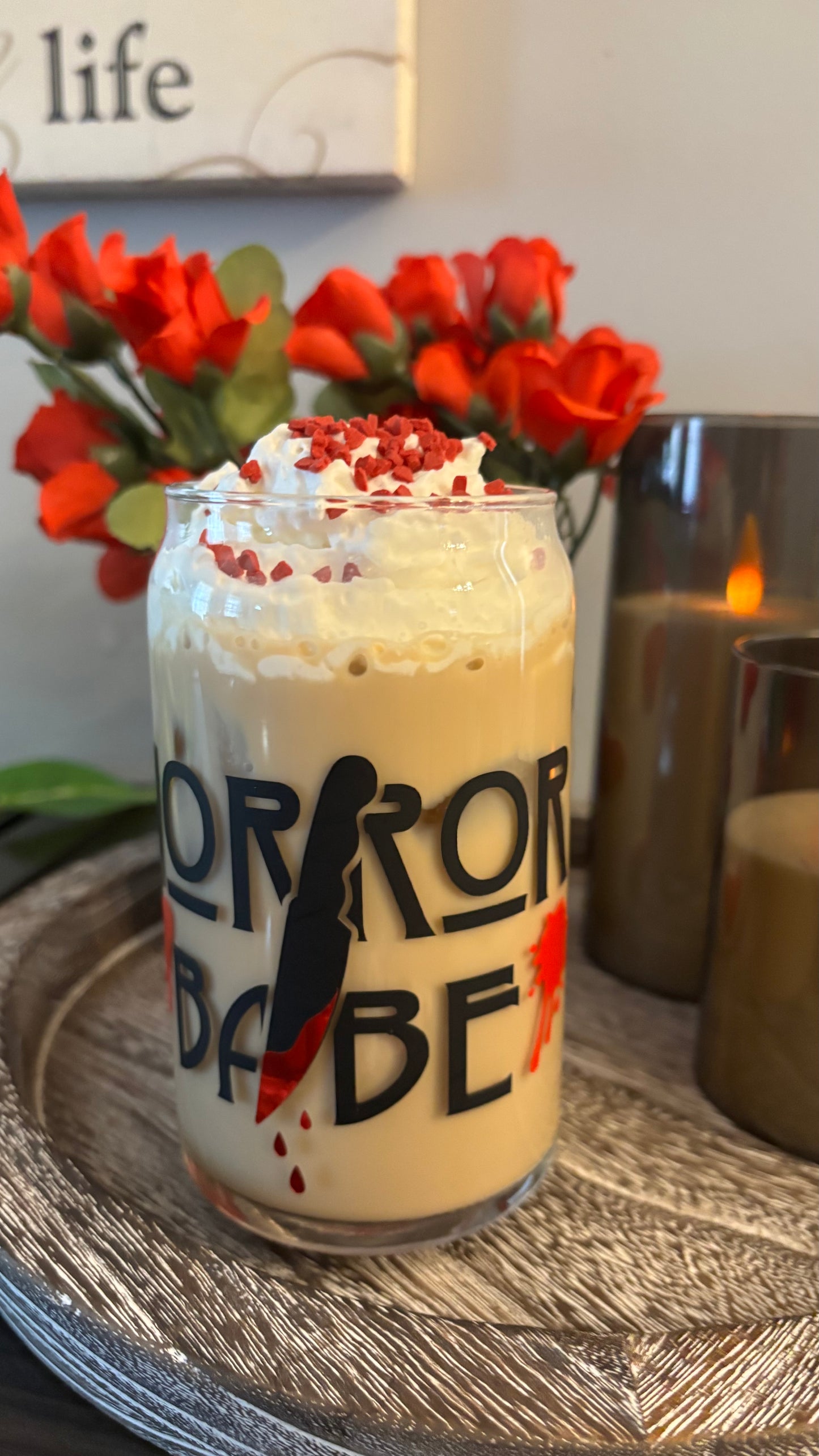 Horror babe glass