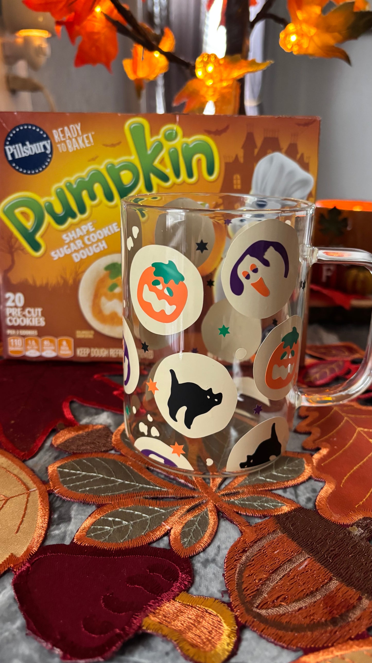 Halloween cookies glass mug