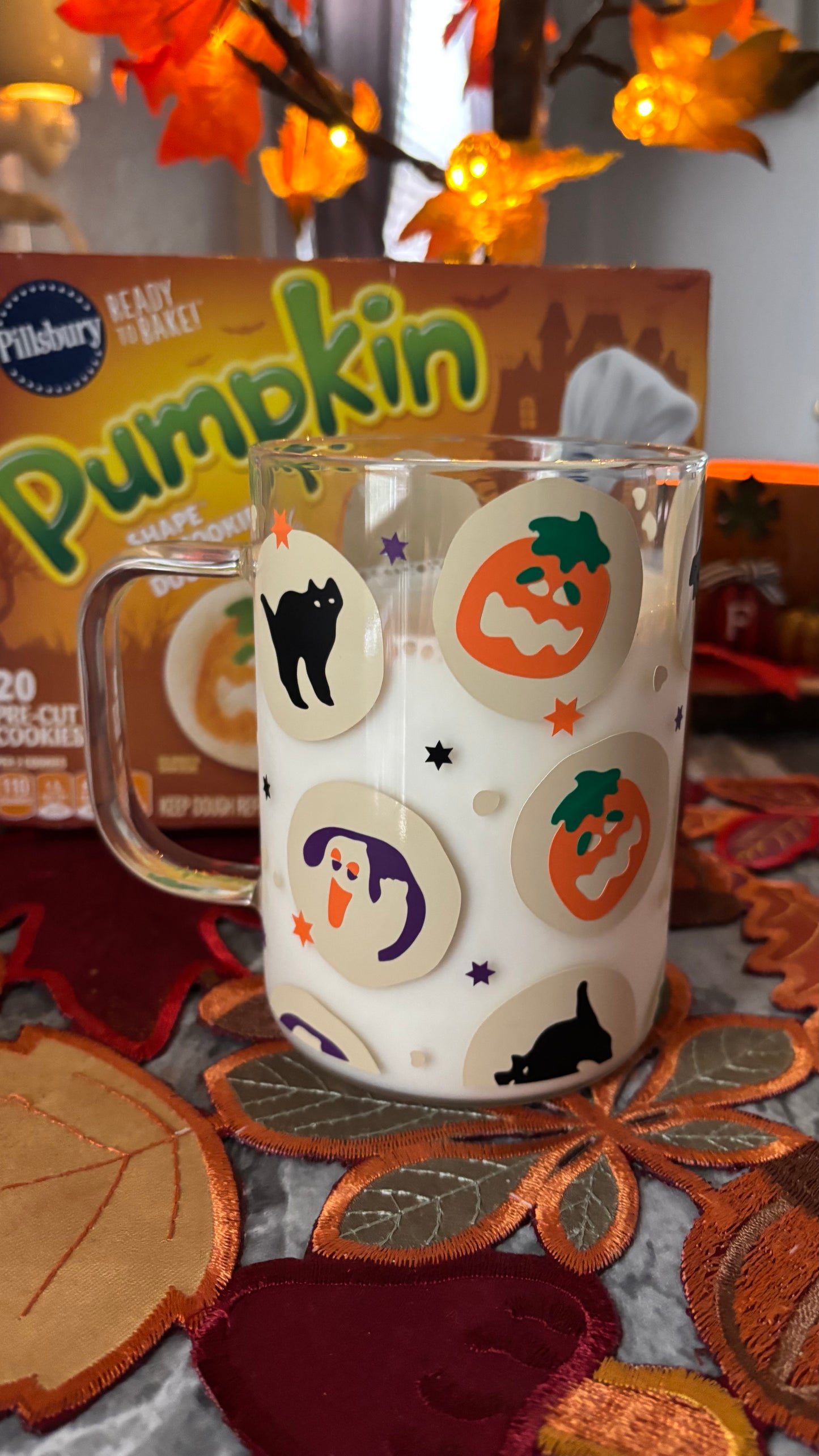 Halloween cookies glass mug