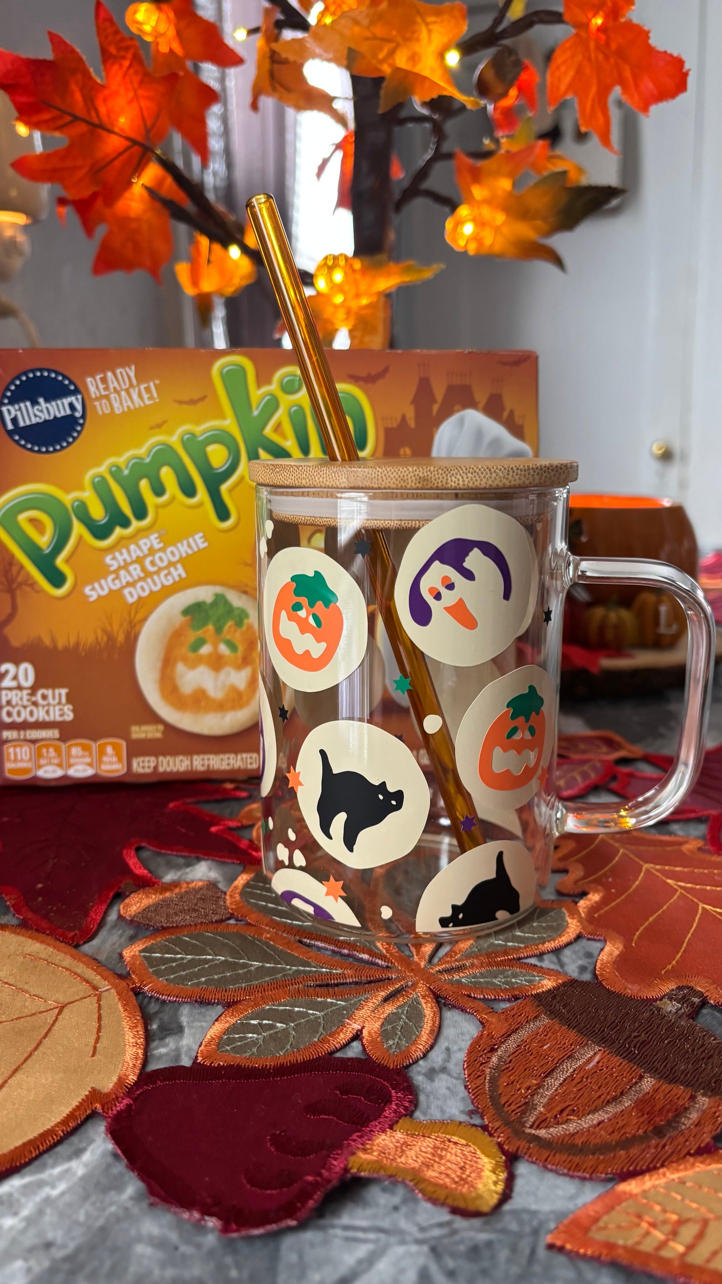 Halloween cookies glass mug