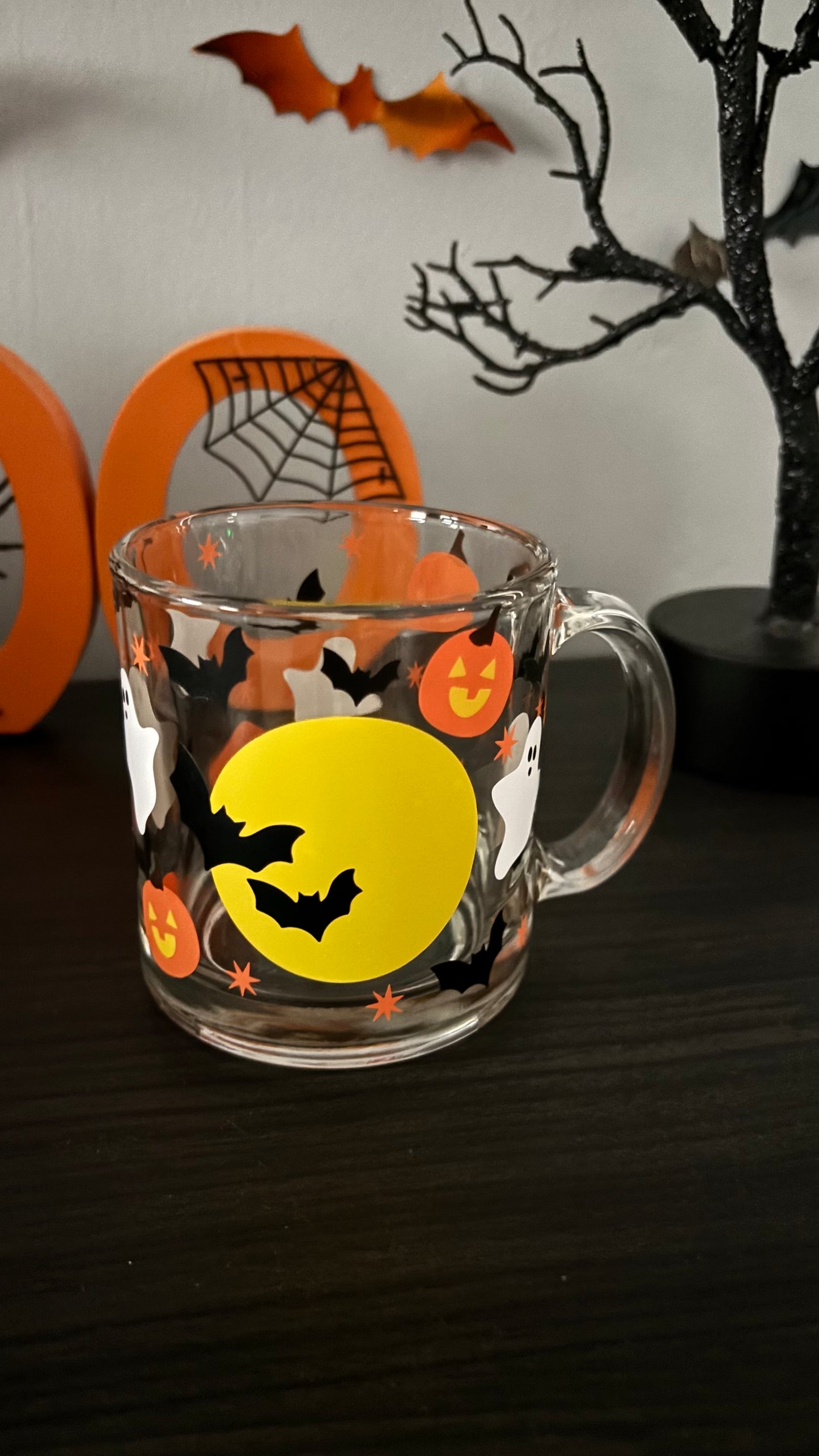 Spooky bats and ghosts mug