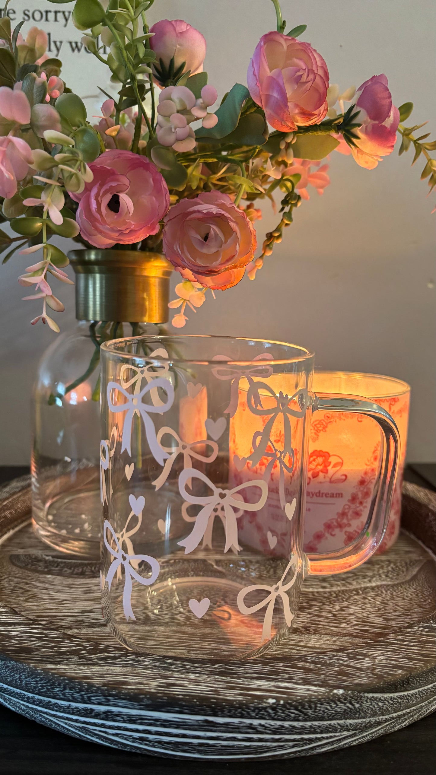 Pink bows glass mug