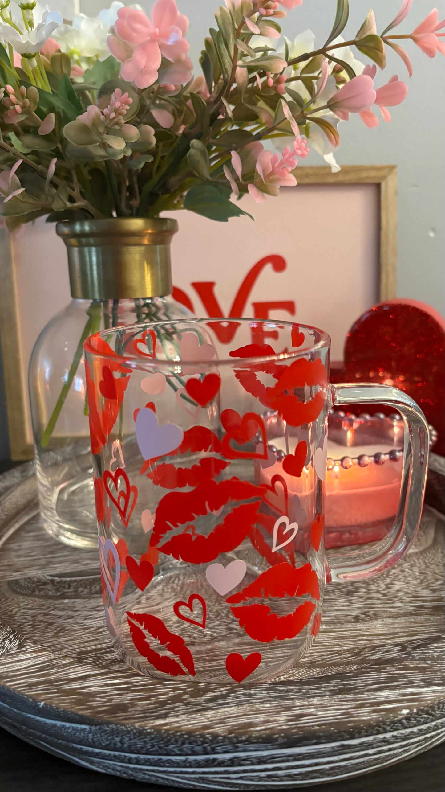 Kisses and hearts mug