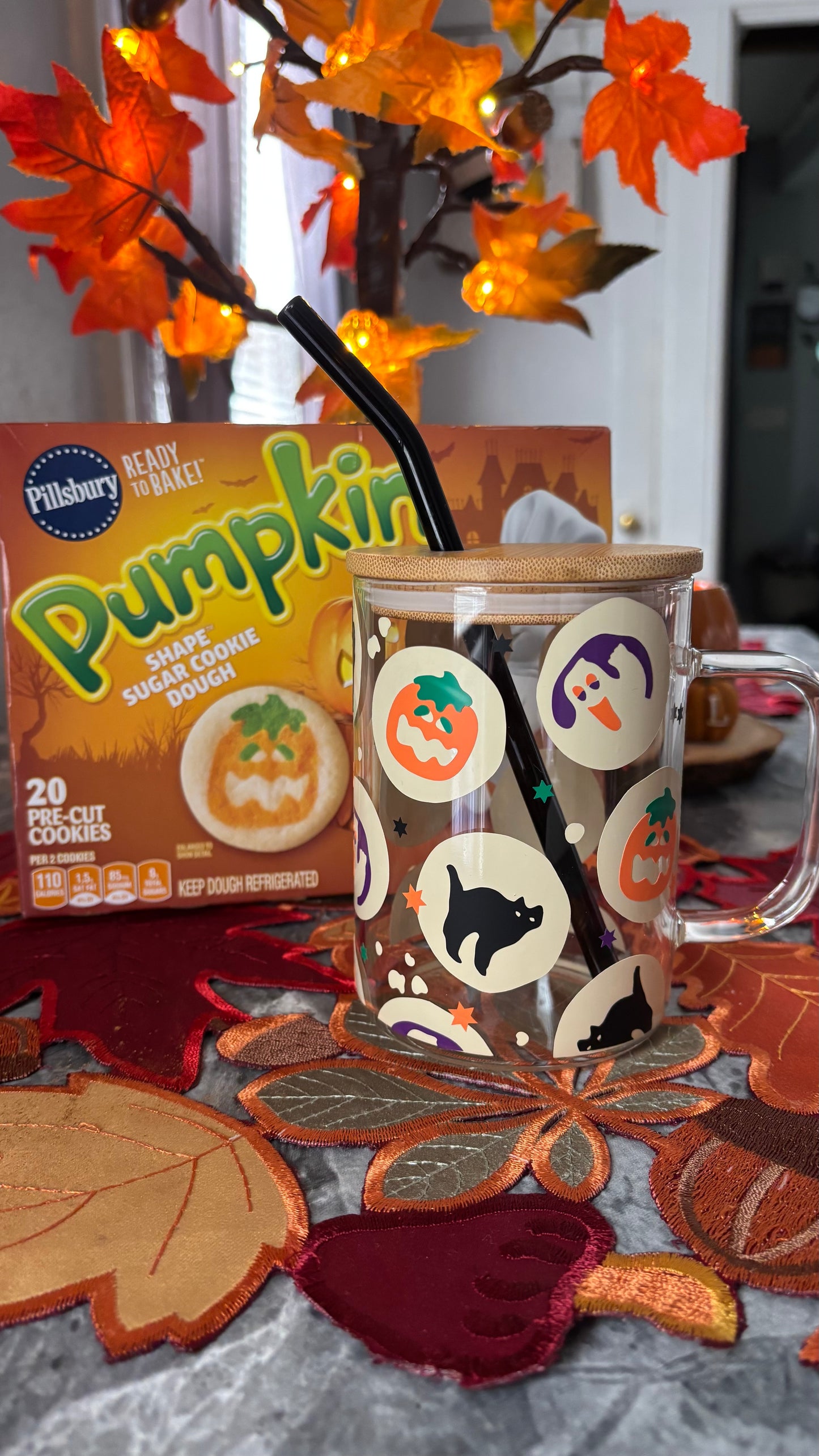 Halloween cookies glass mug