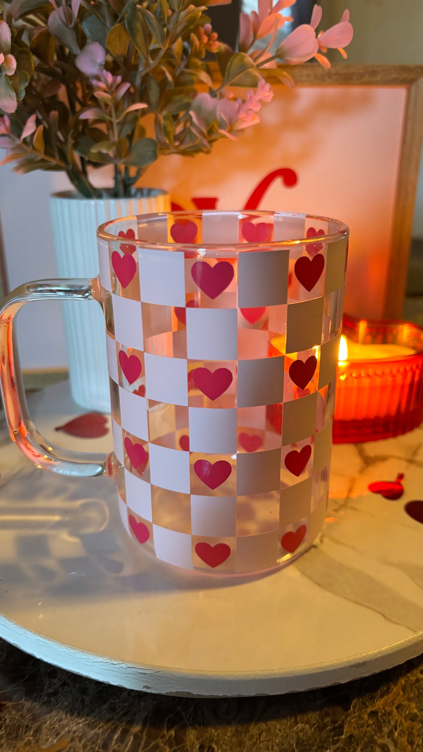 Checkered hearts glass mug