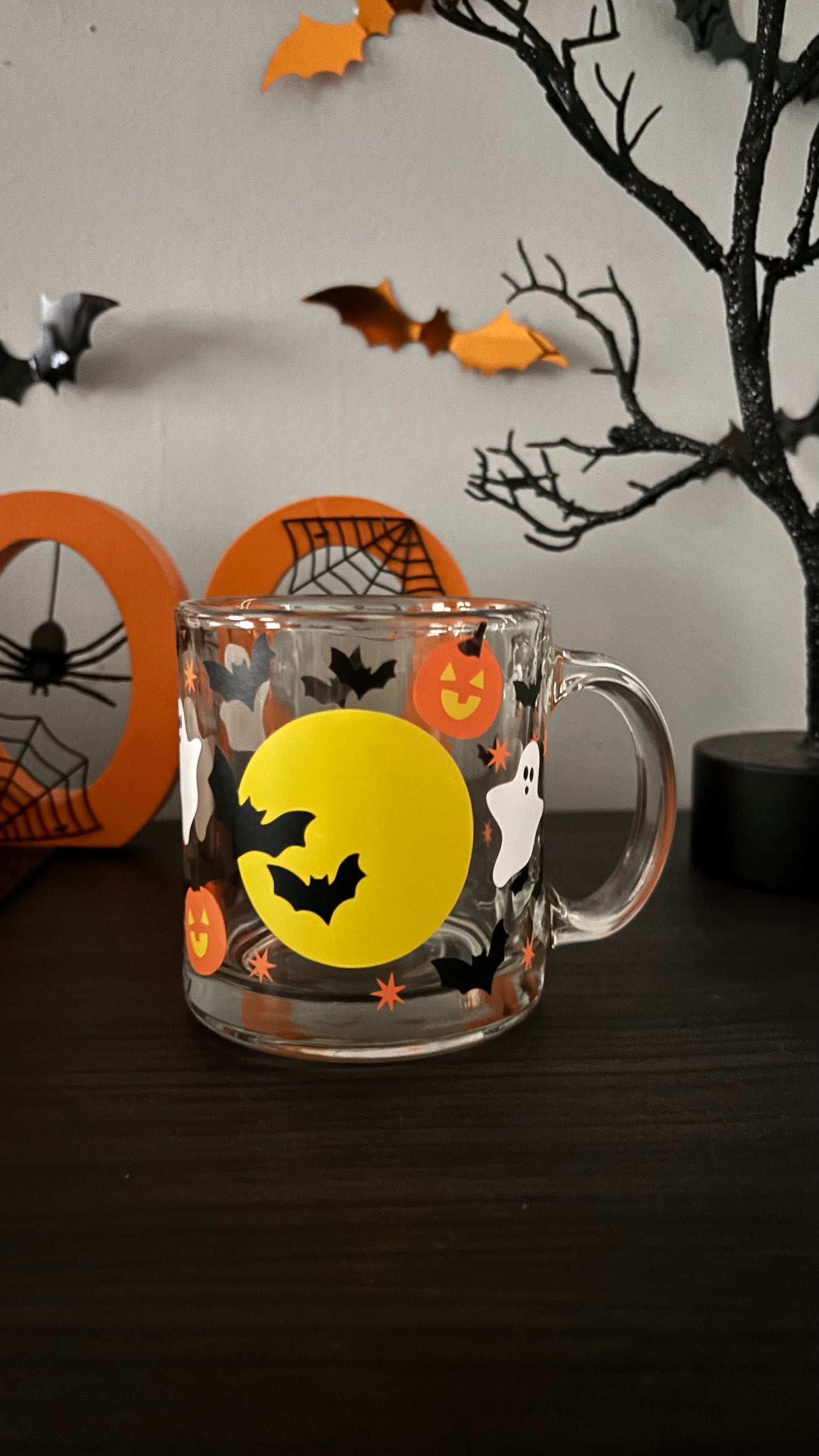 Spooky bats and ghosts mug